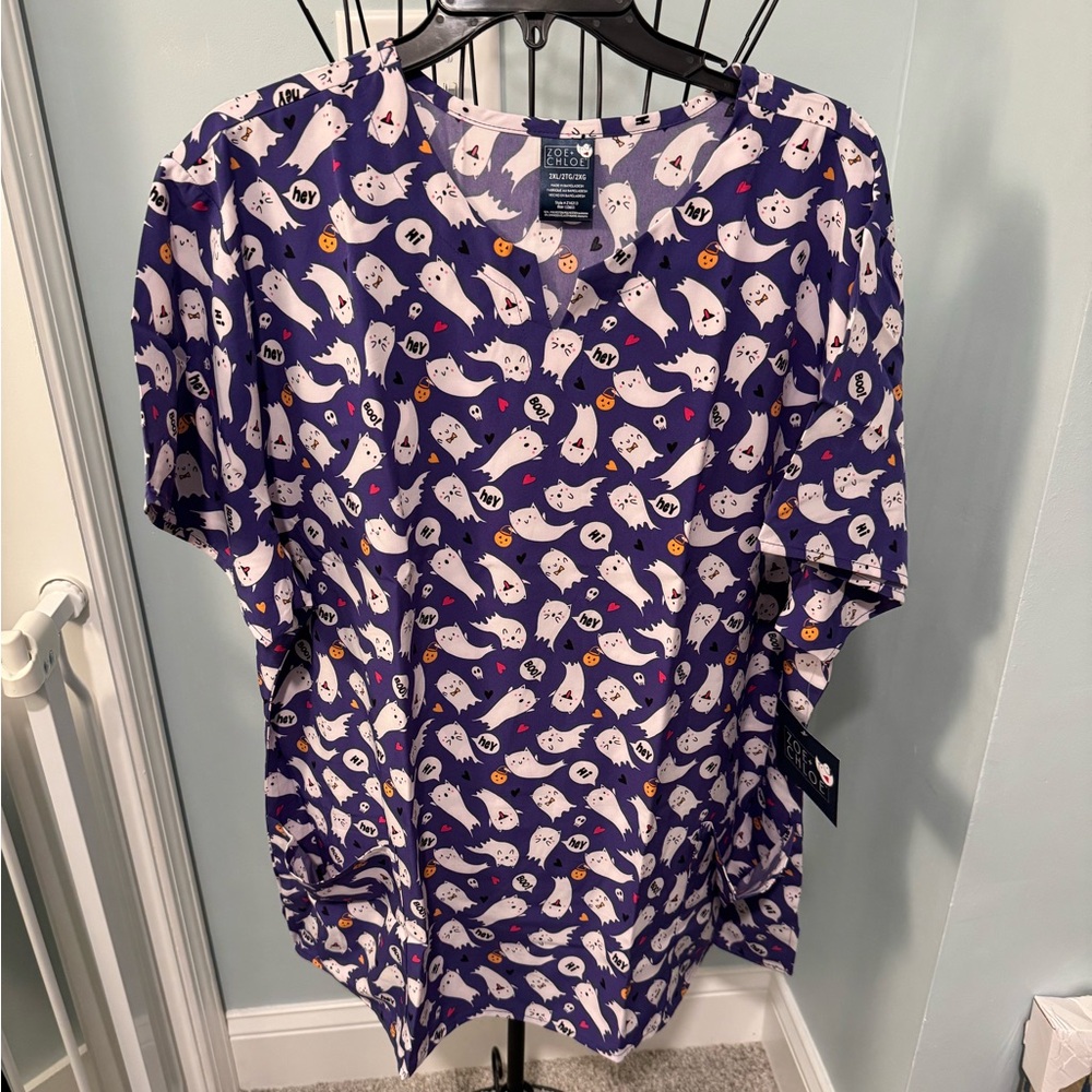 Zoe + Chloe Purr-Anormal Cativity Ghosts Purple Halloween 2X 2XL scrub top cats